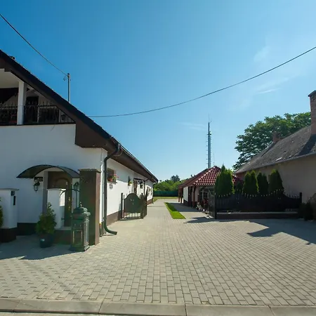 -villa Vintage B 104 3* Tomasikovo