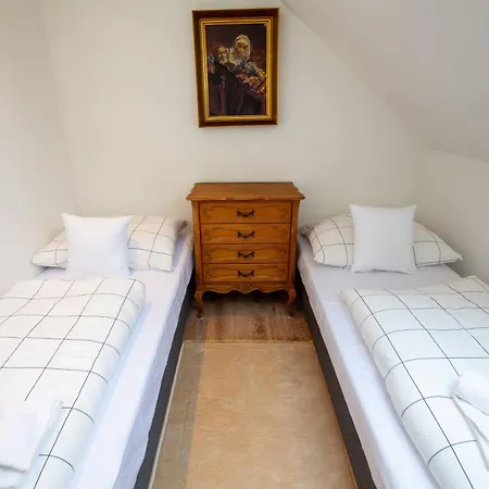 Penzión pre hostí -villa Vintage B 104 3*